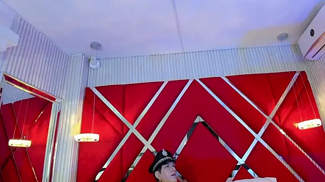 Snapshot of SusanCouper chatting on February 2026 10:50:01 PM SusanCouper online show from February 2026 10:50:01 PM