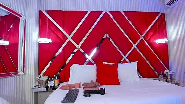 Snapshot of SusanCouper chatting on March 2026 10:38:01 PM SusanCouper online show from March 2026 10:38:01 PM