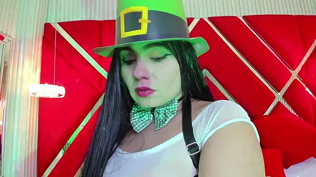 Snapshot of SusanCouper chatting on March 2026 01:31:02 AM SusanCouper online show from March 2026 01:31:02 AM