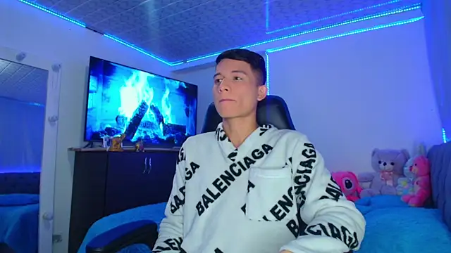 bryamer 19 online show from January 2025 01:03:01 AM