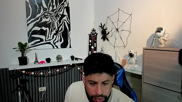 Snapshot of Daemon21 chatting on October 2025 09:22:01 PM Daemon21 online show from October 2025 09:22:01 PM