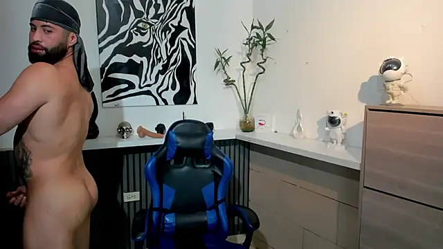 Snapshot of Daemon21 chatting on December 2025 07:53:02 PM Daemon21 online show from December 2025 07:53:02 PM