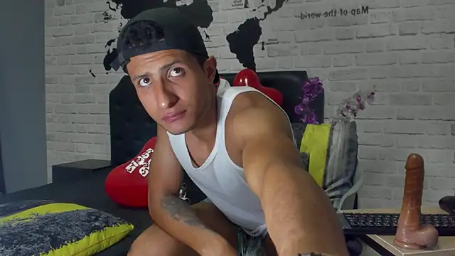 Snapshot of pepe_joness chatting on February 2025 12:14:02 PM pepe joness online show from February 2025 12:14:02 PM
