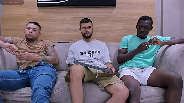 hot day online show from October 2025 07:47:02 PM