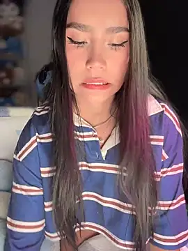 -Loren- online show from May 2026 12:35:02 PM