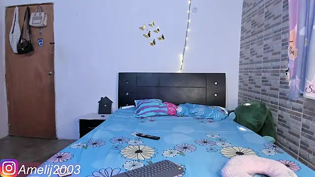  Amelia Johns  online show from March 2025 08:53:02 PM