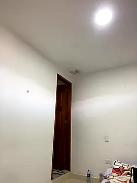 Im Amelia online show from December 2025 12:21:02 PM