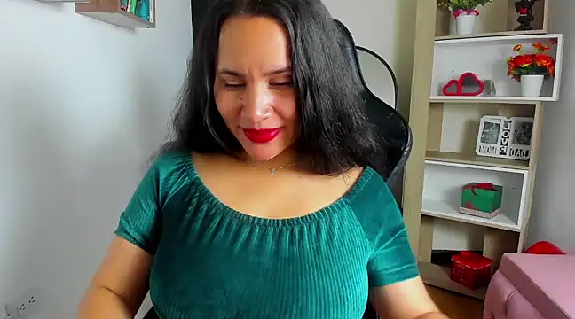 Snapshot of Saylor_Lee22 chatting on December 2024 06:33:02 AM Saylor Lee22 online show from December 2024 06:33:02 AM