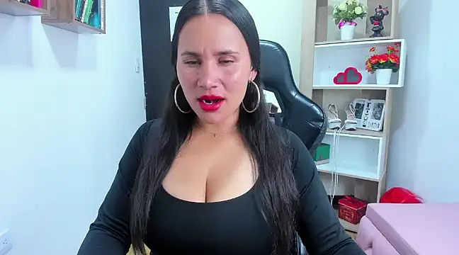 Snapshot of Saylor_Lee22 chatting on December 2024 03:10:02 AM Saylor Lee22 online show from December 2024 03:10:02 AM