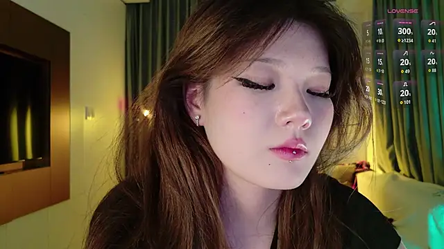 KitayamaChu online show from November 2025 12:26:01 PM