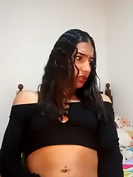 Lanna hott  online show from January 2025 04:40:01 PM