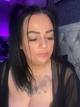 MissEssex online show from January 2025 04:02:02 PM