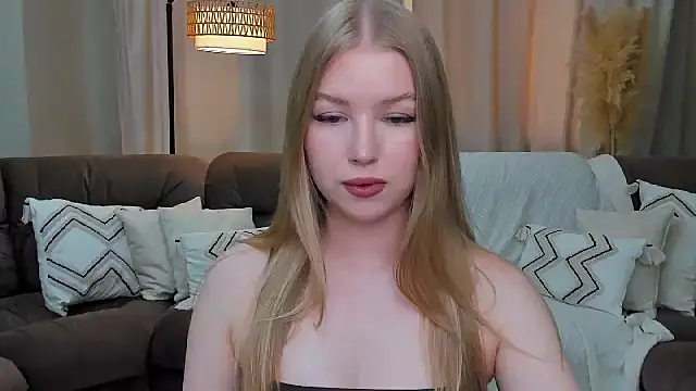 Snapshot of shy__lady chatting on May 2026 11:39:01 AM shy lady online show from May 2026 11:39:01 AM