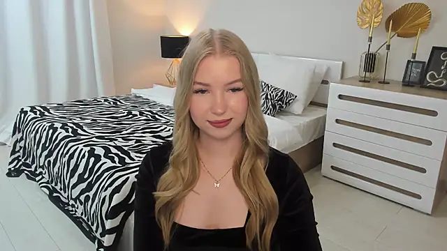 shy  lady online show from June 2026 02:30:01 PM