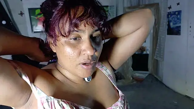 Kyara Queen online show from November 2025 10:09:01 PM