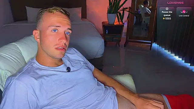 tommy cumfinger online show from February 2026 06:13:01 AM