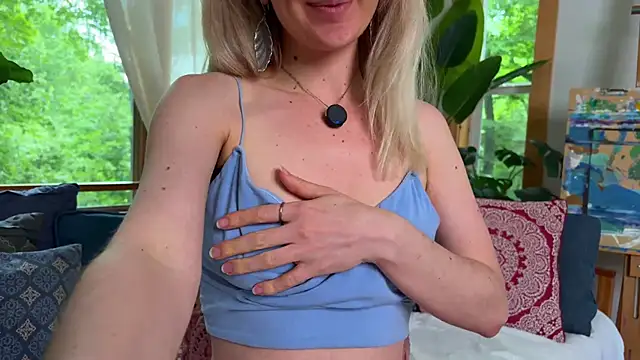 allyelliot online show from July 2026 06:23:01 PM
