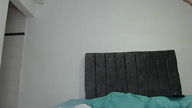 FerneyManti online show from January 2025 12:35:01 PM