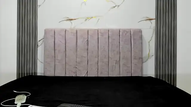 FerneyManti online show from March 2026 01:40:02 PM