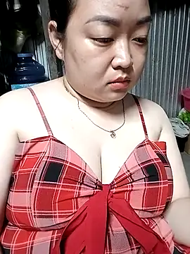 Snapshot of VyOanh2K chatting on September 2025 12:54:01 PM VyOanh2K online show from September 2025 12:54:01 PM