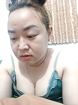 VyOanh2K online show from December 2025 03:30:02 PM