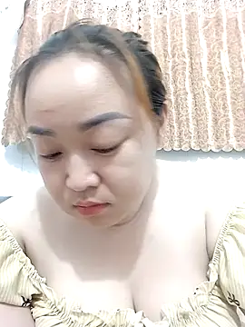 Snapshot of VyOanh2K chatting on March 2026 04:07:01 PM VyOanh2K online show from March 2026 04:07:01 PM