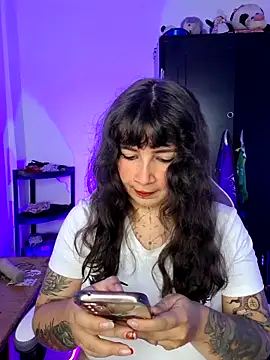 Snapshot of Aria_Bennett21 chatting on September 2025 01:31:02 AM Aria Bennett21 online show from September 2025 01:31:02 AM
