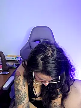 Snapshot of Aria_Bennett21 chatting on March 2026 02:28:02 AM Aria Bennett21 online show from March 2026 02:28:02 AM