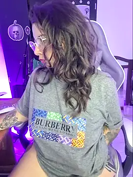 Snapshot of Aria_Bennett21 chatting on April 2026 05:35:01 AM Aria Bennett21 online show from April 2026 05:35:01 AM
