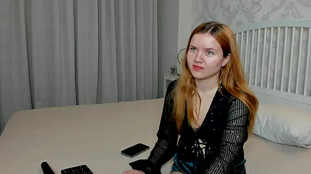 Snapshot of Eva__Lewis chatting on May 2026 03:44:01 AM Eva Lewis online show from May 2026 03:44:01 AM