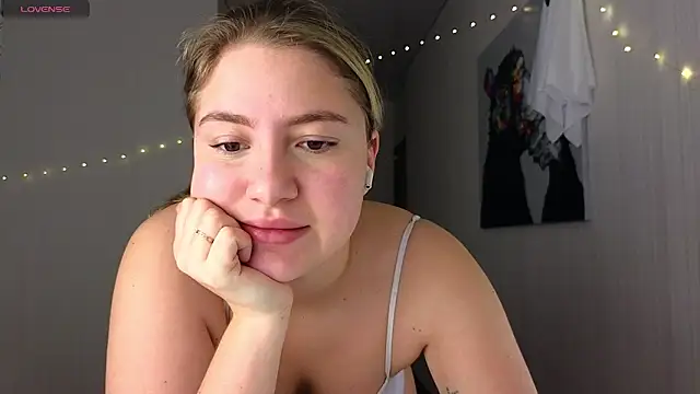 Snapshot of Yassyaaa chatting on January 2025 02:24:02 AM Yassyaaa online show from January 2025 02:24:02 AM