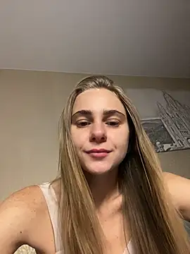 GraceTorrez online show from October 2025 04:14:02 PM