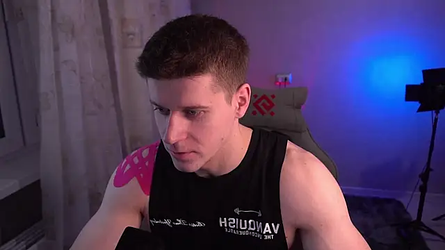 Bruno Banani online show from November 2025 05:11:01 PM