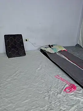 Abbyjonhson   online show from December 2024 01:06:02 PM