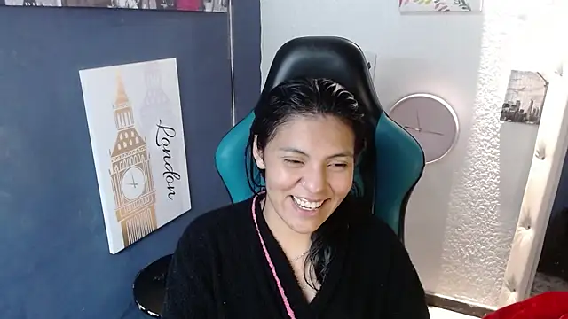Snapshot of MartinaFonse chatting on February 2025 02:15:01 AM MartinaFonse online show from February 2025 02:15:01 AM