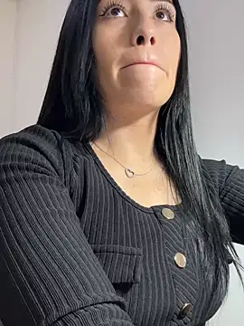 Snapshot of Sara_luna_ chatting on February 2025 03:15:02 PM Sara luna online show from February 2025 03:15:02 PM