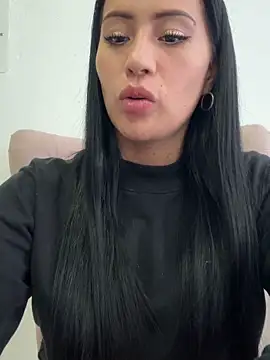 Sara luna  online show from February 2026 09:55:02 PM