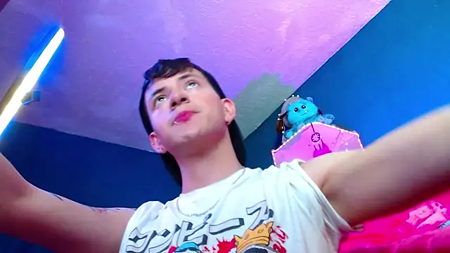 Snapshot of GabyThoms chatting on December 2024 09:52:02 PM GabyThoms online show from December 2024 09:52:02 PM