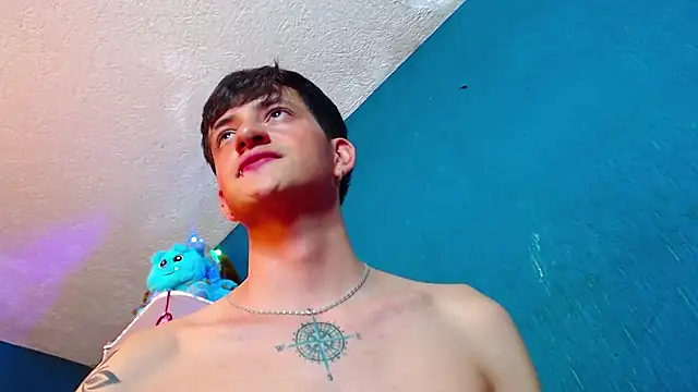 Snapshot of GabyThoms chatting on December 2024 04:01:02 AM GabyThoms online show from December 2024 04:01:02 AM