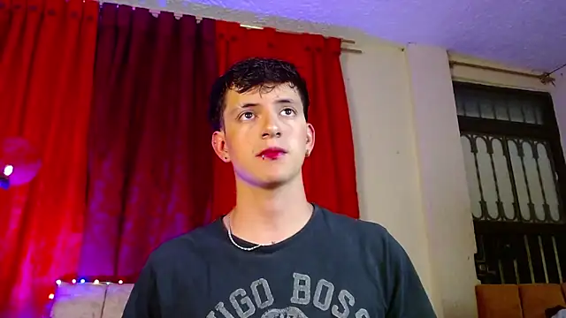 Snapshot of GabyThoms chatting on December 2024 01:08:01 AM GabyThoms online show from December 2024 01:08:01 AM