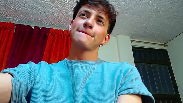 Snapshot of GabyThoms chatting on January 2025 11:06:01 PM GabyThoms online show from January 2025 11:06:01 PM