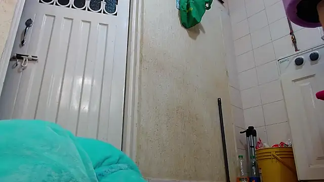 Snapshot of GabyThoms chatting on January 2025 01:02:01 AM GabyThoms online show from January 2025 01:02:01 AM