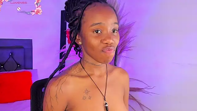 Snapshot of Rihana_hot01 chatting on February 2025 03:12:02 AM Rihana hot01 online show from February 2025 03:12:02 AM