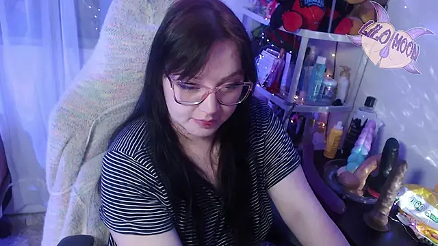 Snapshot of LiloMoon69 chatting on March 2025 07:05:02 AM LiloMoon69 online show from March 2025 07:05:02 AM