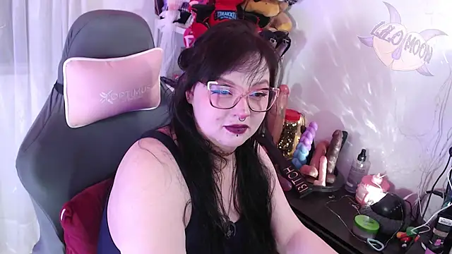 Snapshot of LiloMoon69 chatting on September 2025 12:05:02 PM LiloMoon69 online show from September 2025 12:05:02 PM
