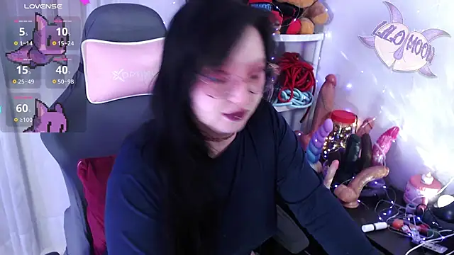 LiloMoon69 online show from February 2026 04:07:02 PM