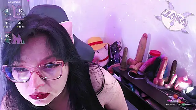 LiloMoon69 online show from May 2026 02:52:02 AM