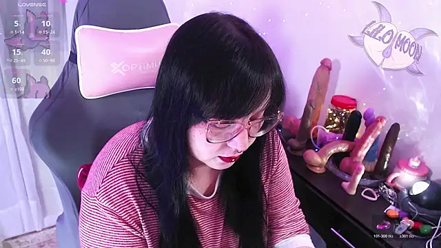 LiloMoon69 online show from May 2026 04:53:02 AM