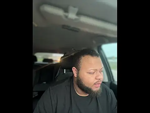 papijusto online show from November 2025 01:00:02 PM