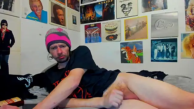 cloudyystar666 online show from February 2026 12:19:01 PM